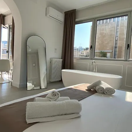 Margherita - Center Pensión Bari